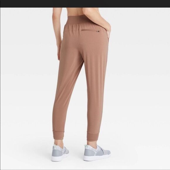 All in Motion Stretch Woven lined pants 28" Taupe - Picture 5 of 6